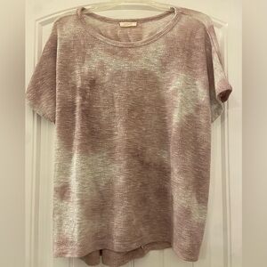 ODDY Cinched Back Knit Shirt